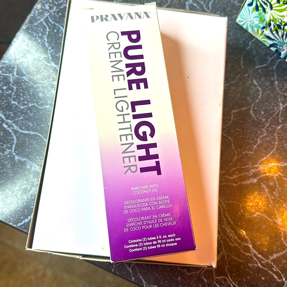 NWB Pravana hair lightener
